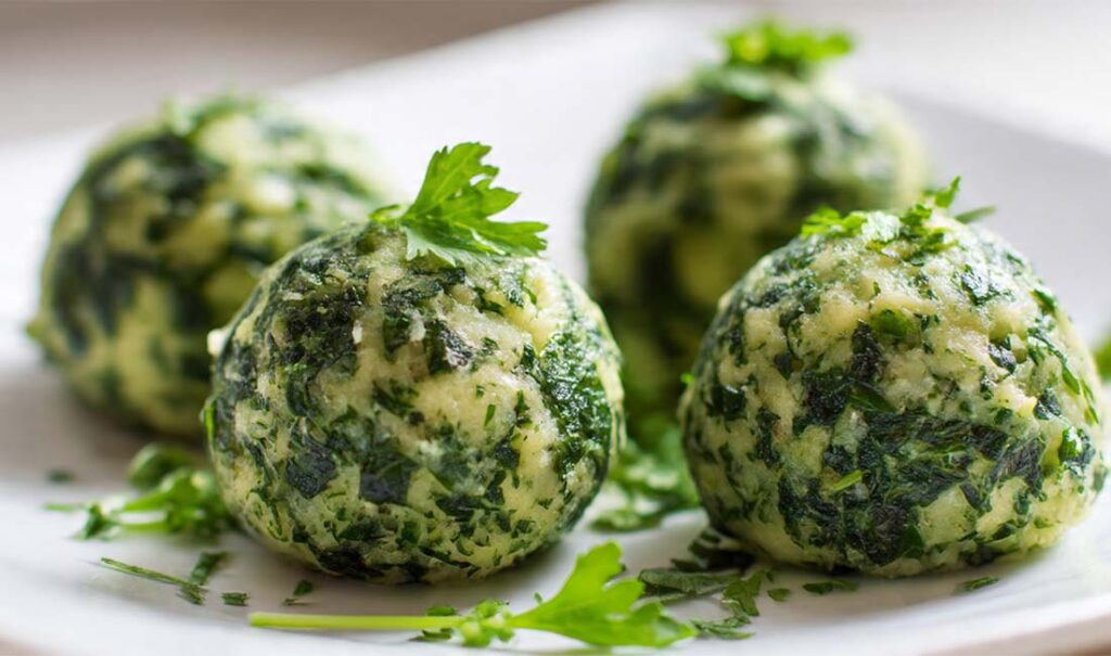 Proteinreiche Spinatknödel – Gesund, Lecker und Eiweißreich